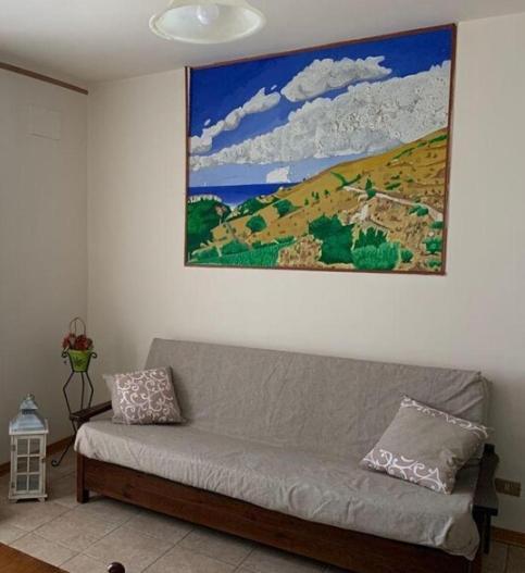 Samantha House * Naples